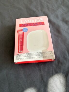 LANEIGE Blurred Skin & Glowy Lips Set